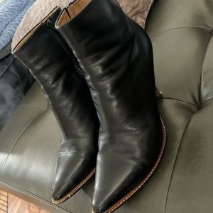 Women’s black boot Maison Margiela